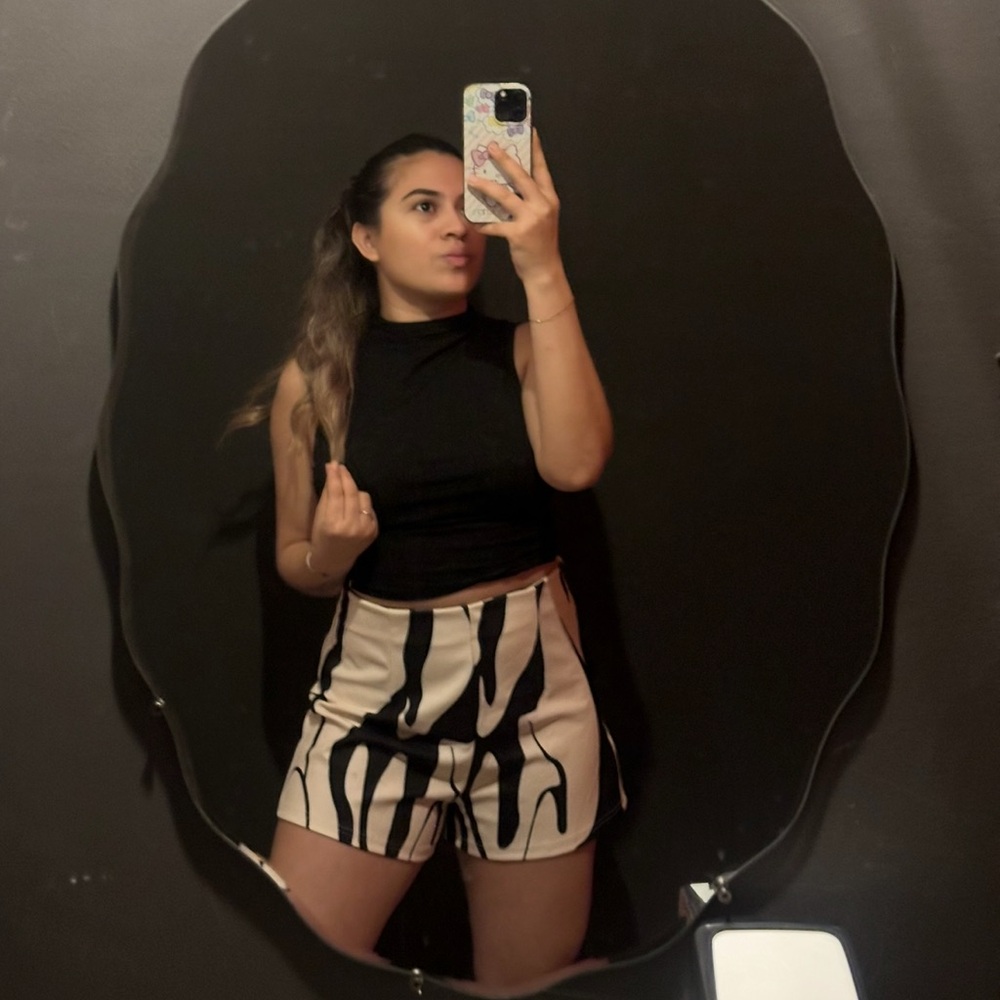 SHEIN Black and Cream Shorts-L